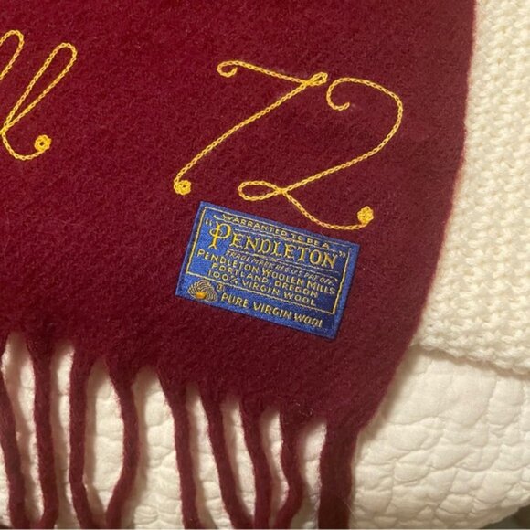 NEW Vintage Pendleton Wool Blanket Milwaukie Oregon HS Robe-in-bag NOS Throw - Picture 3 of 7